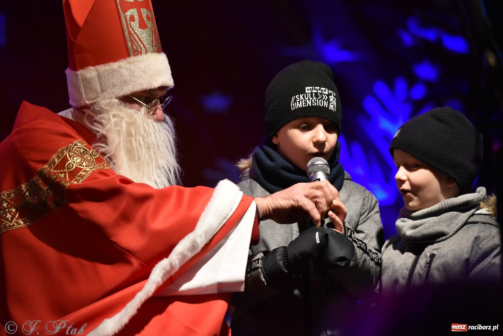 Zdjęcie w galerii na portalu naszraciborz.pl: Sobota na jarmarku w Raciborzu wiadomości z regionu
