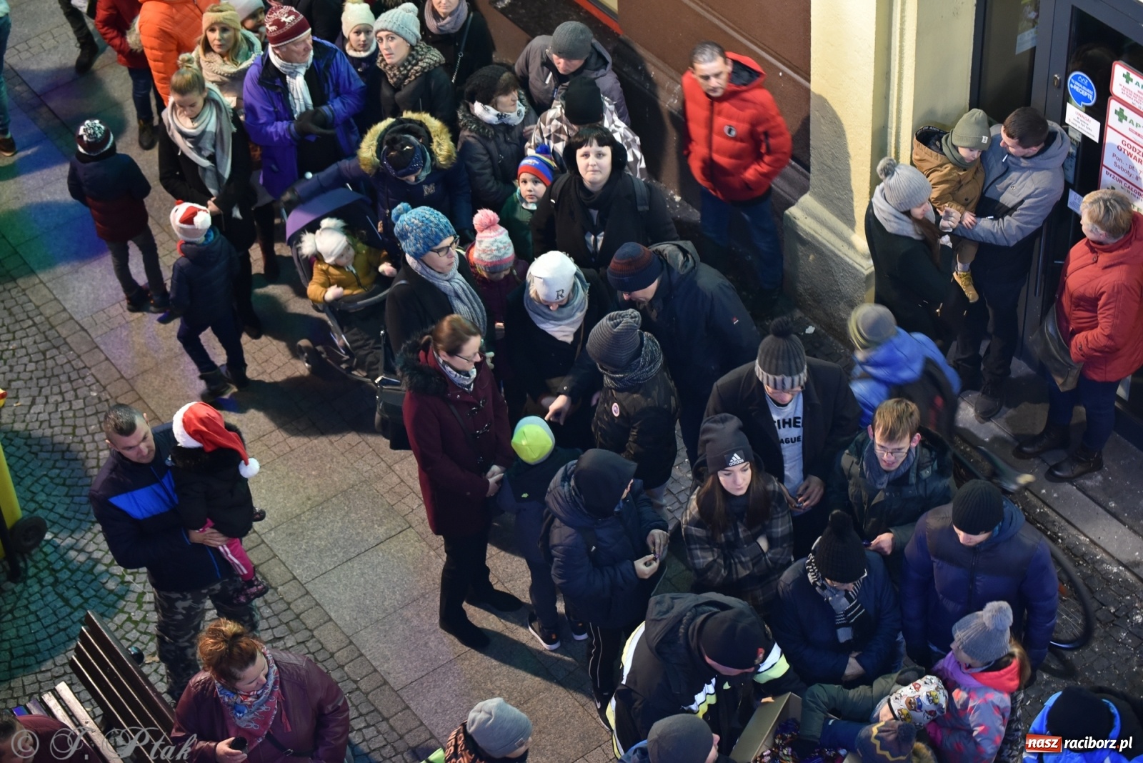 Zdjęcie w galerii na portalu naszraciborz.pl: Sobota na jarmarku w Raciborzu wiadomości z regionu