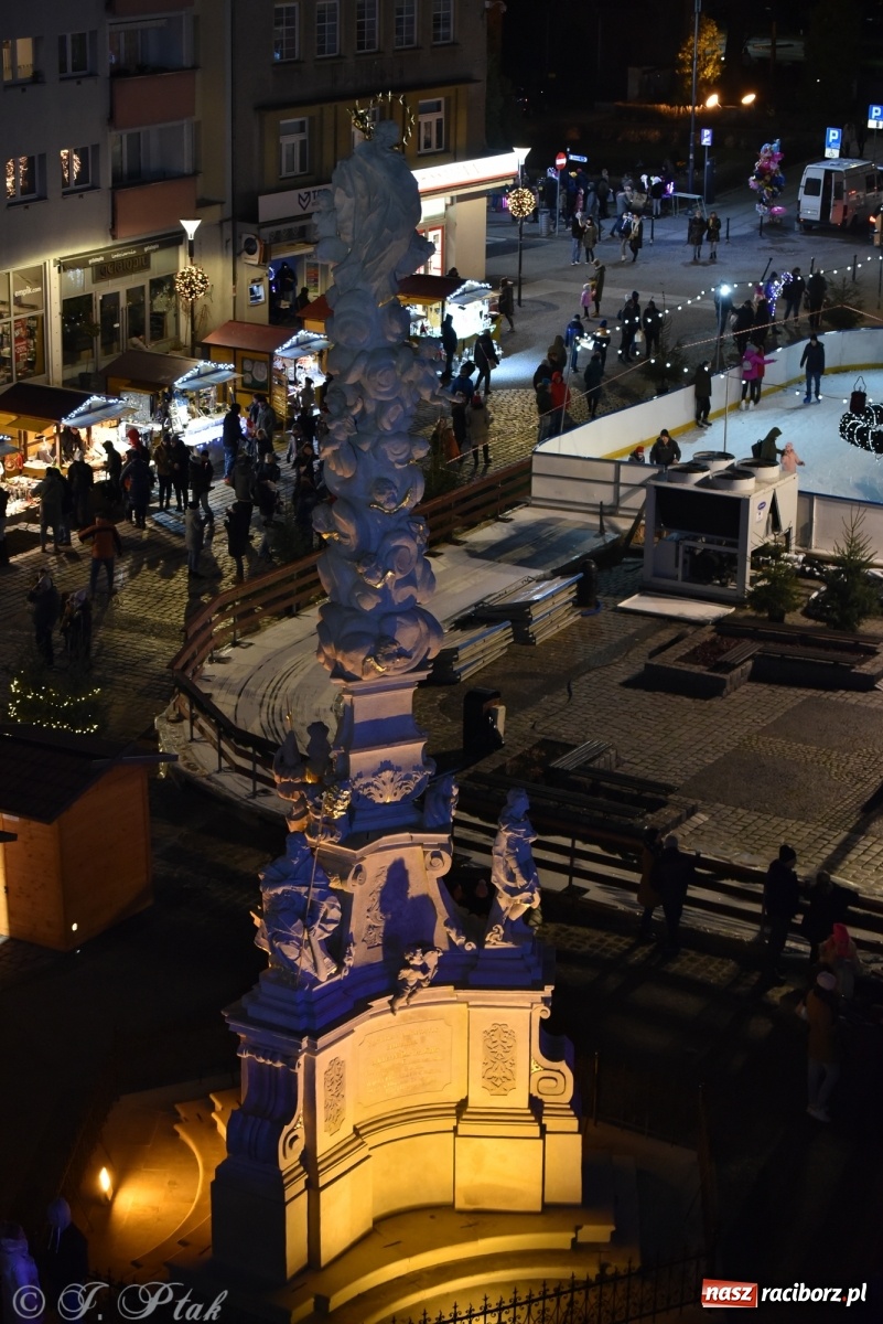 Zdjęcie w galerii na portalu naszraciborz.pl: Sobota na jarmarku w Raciborzu wiadomości z regionu