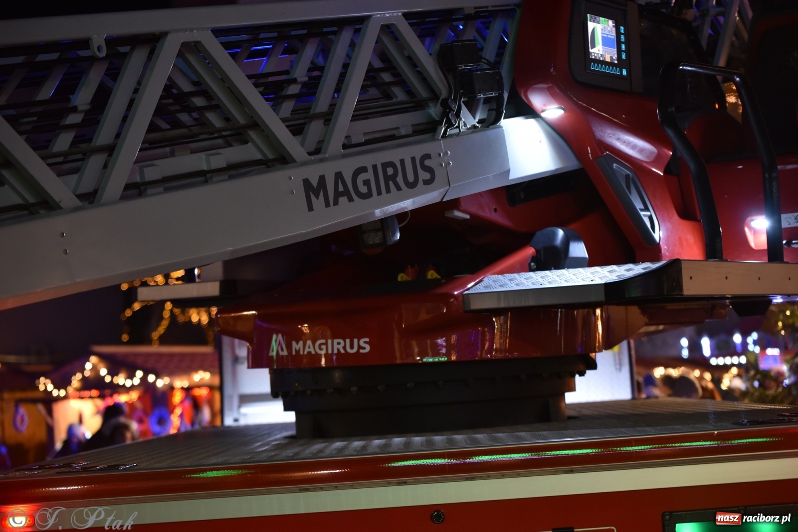 Zdjęcie w galerii na portalu naszraciborz.pl: Sobota na jarmarku w Raciborzu wiadomości z regionu