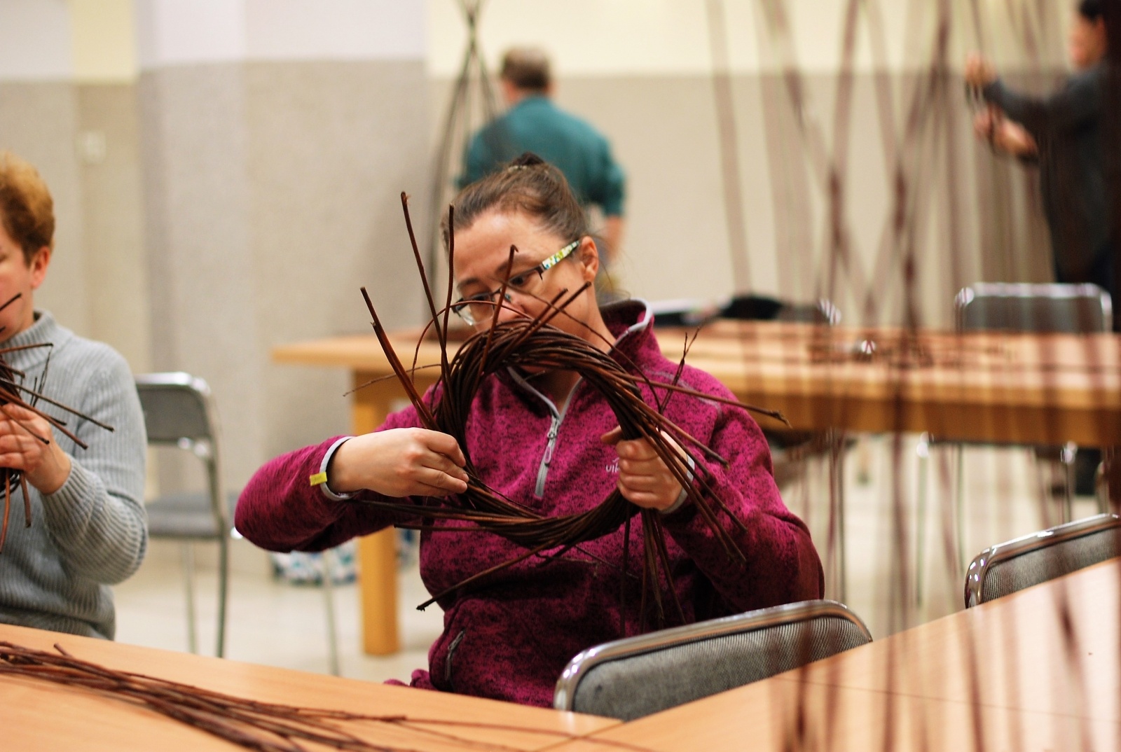 Zdjęcie w galerii na portalu naszraciborz.pl: Babska sprawa, czyli warsztaty plecionkarskie w Nędzy wiadomości z regionu