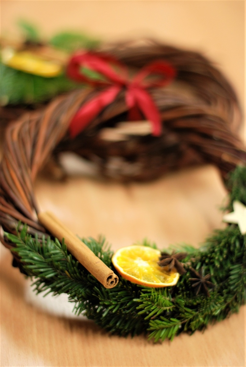 Zdjęcie w galerii na portalu naszraciborz.pl: Babska sprawa, czyli warsztaty plecionkarskie w Nędzy wiadomości z regionu