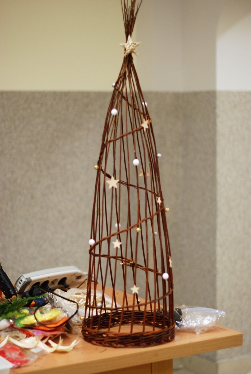 Zdjęcie w galerii na portalu naszraciborz.pl: Babska sprawa, czyli warsztaty plecionkarskie w Nędzy wiadomości z regionu