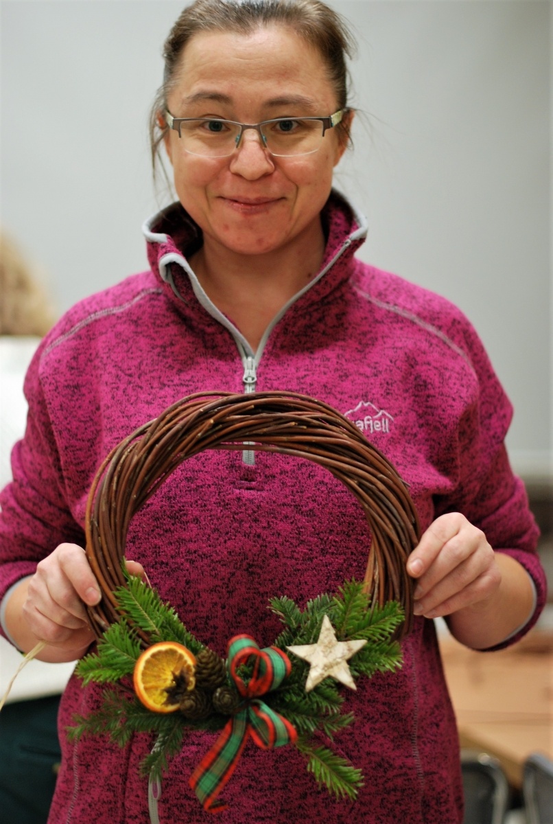 Zdjęcie w galerii na portalu naszraciborz.pl: Babska sprawa, czyli warsztaty plecionkarskie w Nędzy wiadomości z regionu
