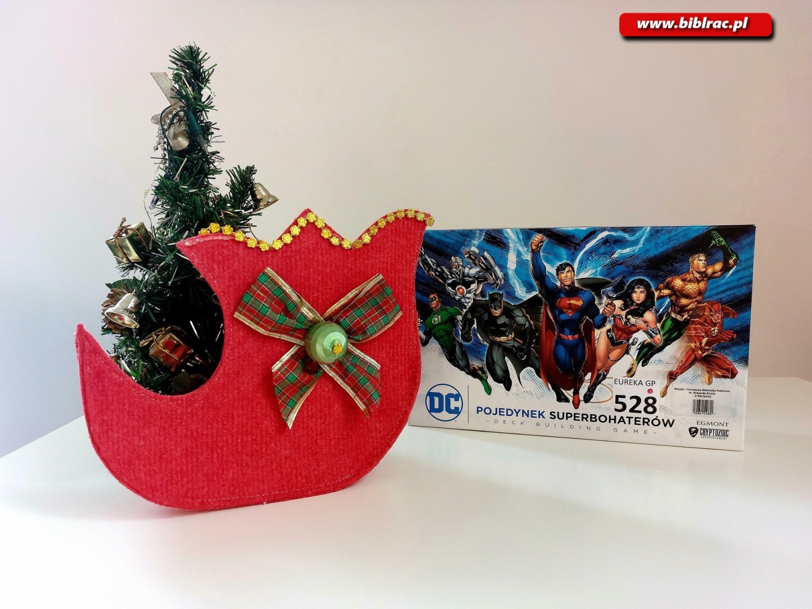 Zdjęcie w galerii na portalu naszraciborz.pl: W bibliotece znajdziesz... gry planszowe na każdy dzień, również na święta! wiadomości z regionu