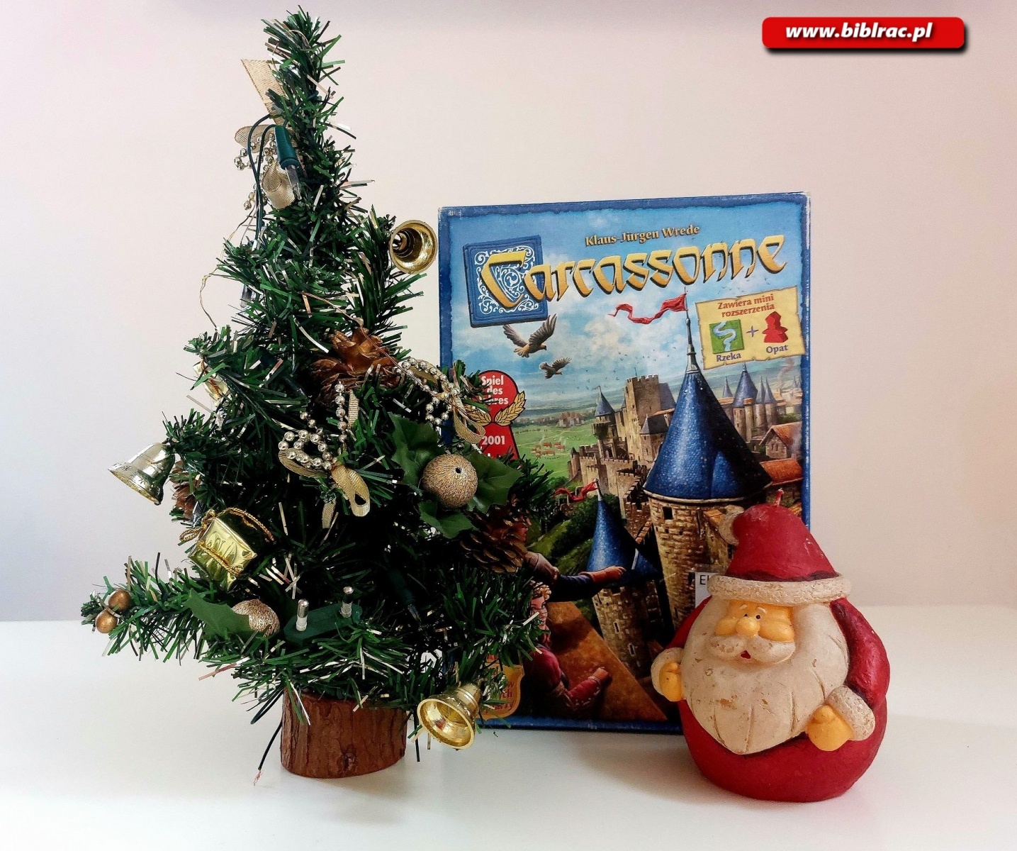 Zdjęcie w galerii na portalu naszraciborz.pl: W bibliotece znajdziesz... gry planszowe na każdy dzień, również na święta! wiadomości z regionu
