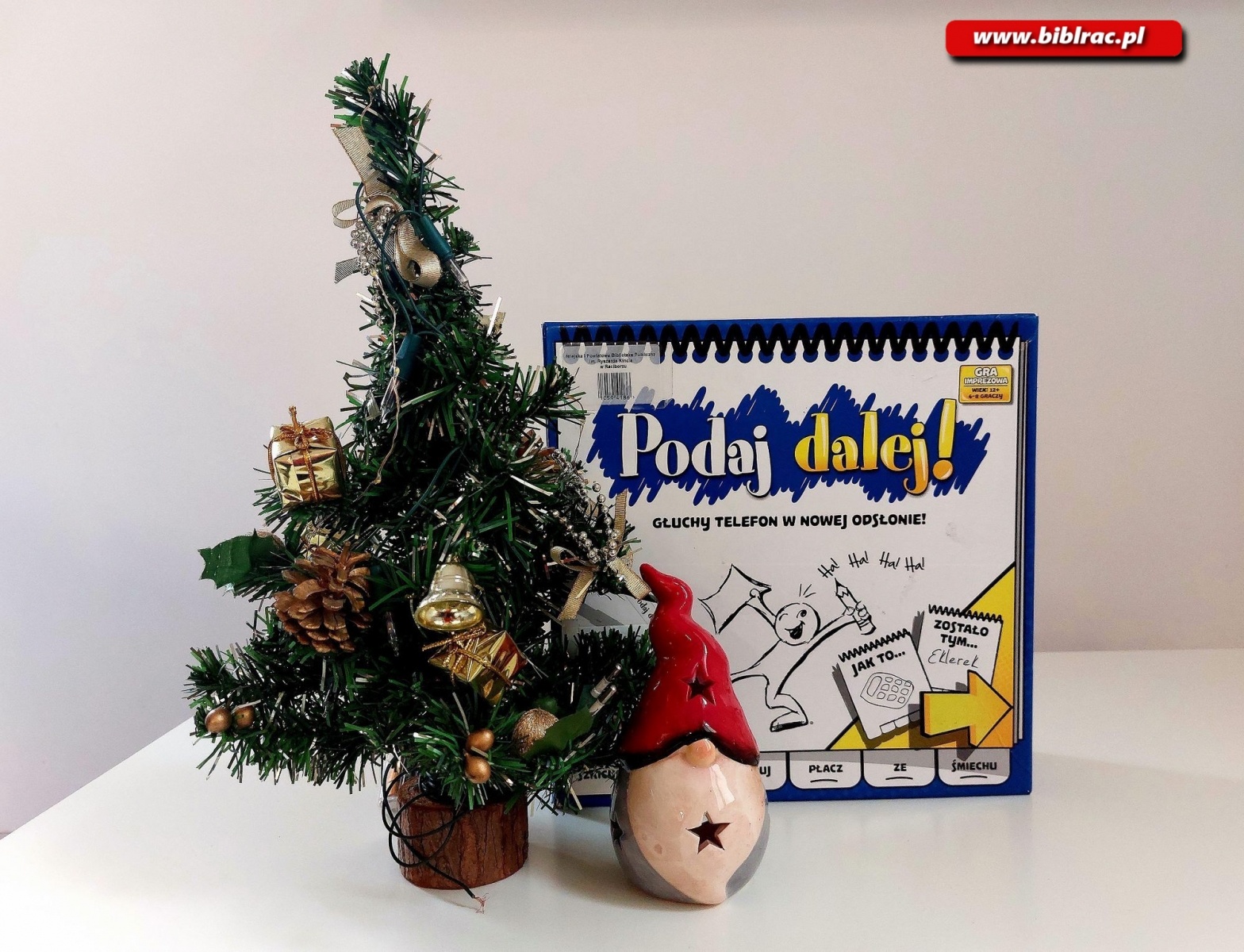 Zdjęcie w galerii na portalu naszraciborz.pl: W bibliotece znajdziesz... gry planszowe na każdy dzień, również na święta! wiadomości z regionu