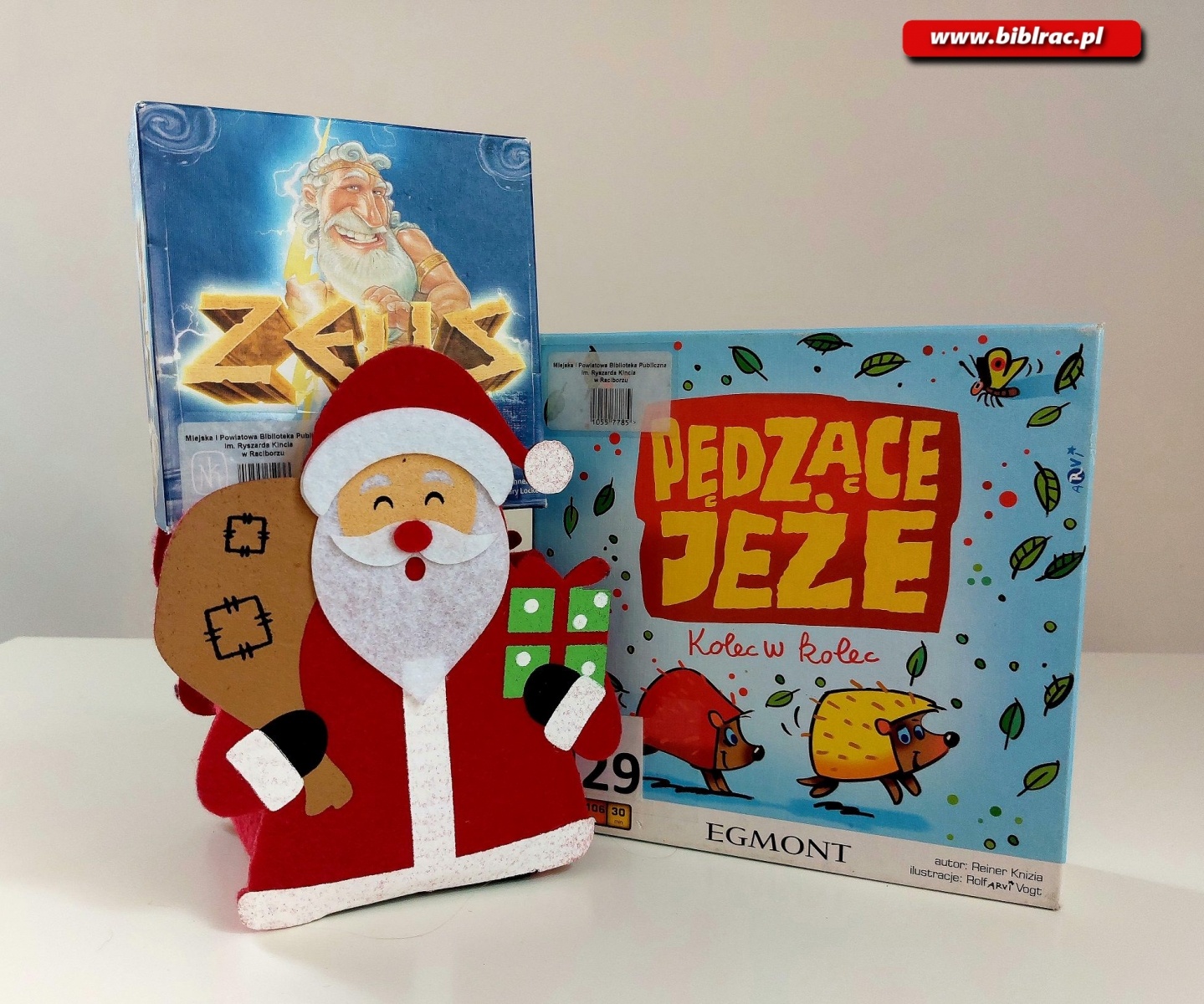 Zdjęcie w galerii na portalu naszraciborz.pl: W bibliotece znajdziesz... gry planszowe na każdy dzień, również na święta! wiadomości z regionu