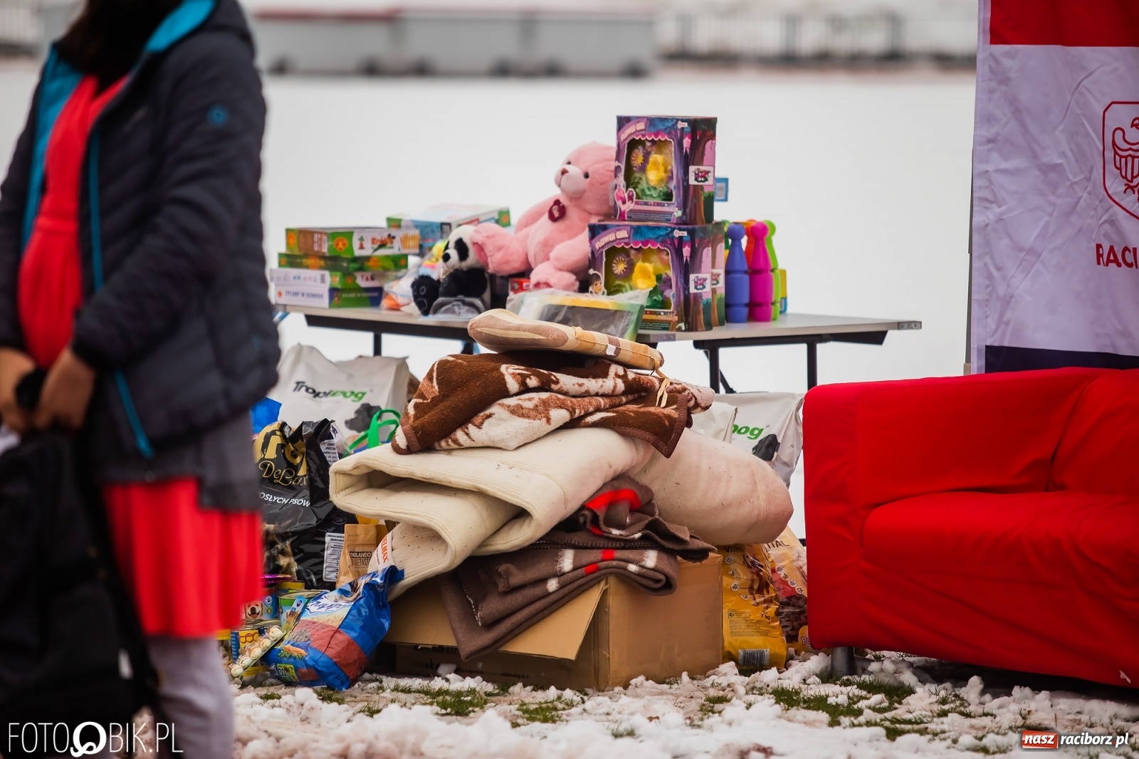 Zdjęcie w galerii na portalu naszraciborz.pl: Raciborski Bieg Mikołajkowy w zimowej scenerii wiadomości z regionu