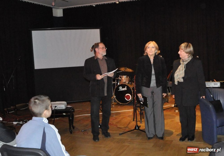 Zdjęcie w galerii na portalu naszraciborz.pl: Lipska na promocji Almanachu wiadomości z regionu