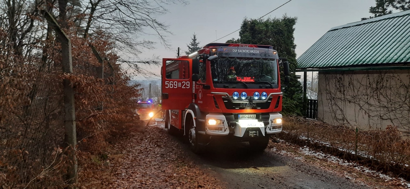 Zdjęcie w galerii na portalu naszraciborz.pl: Raport 998. Pożar altanki na Brzeziu [FOTO] wiadomości z regionu
