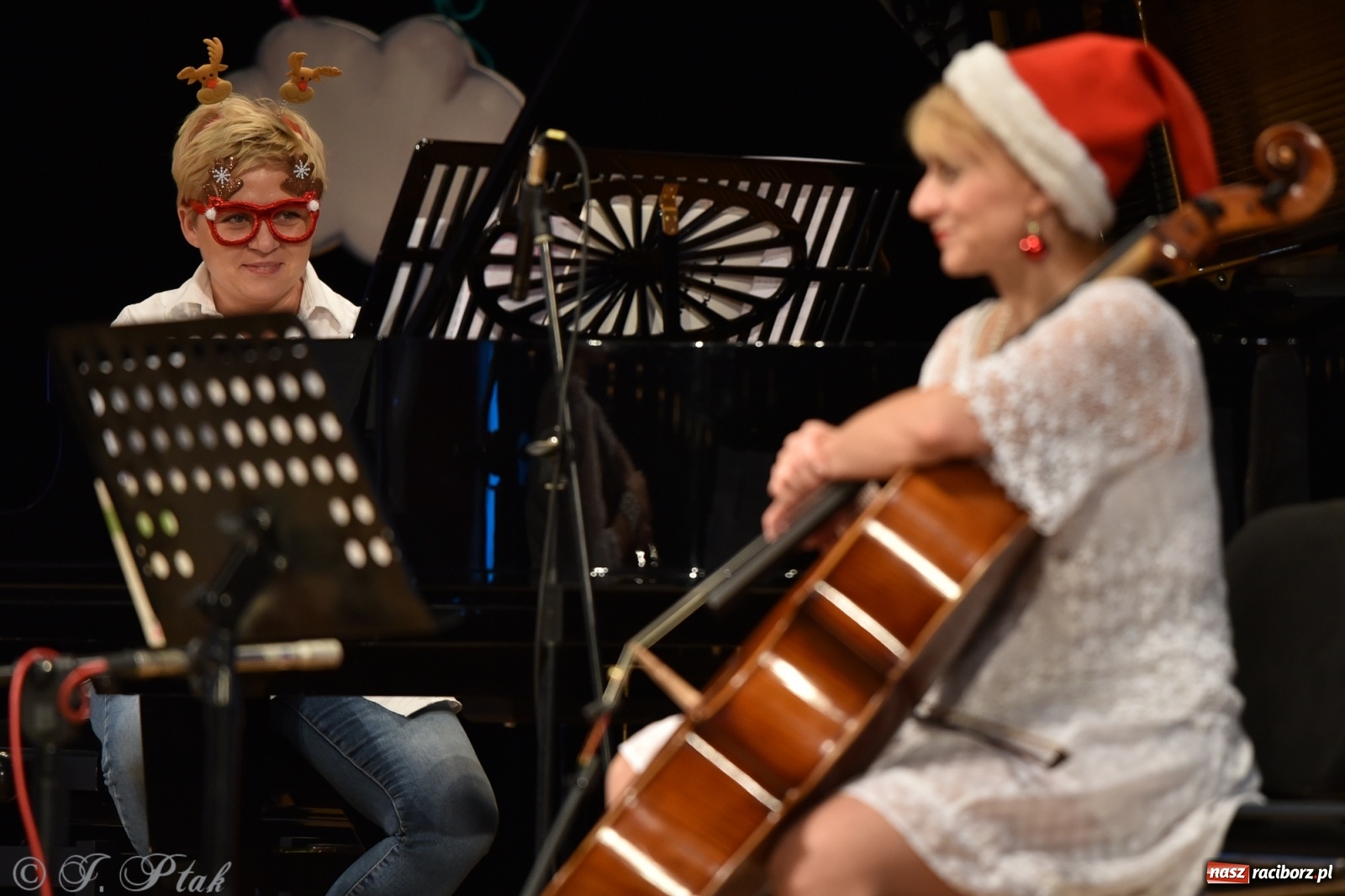 Zdjęcie w galerii na portalu naszraciborz.pl: Maluchy w krainie dźwięku w mikołajkowym klimacie wiadomości z regionu