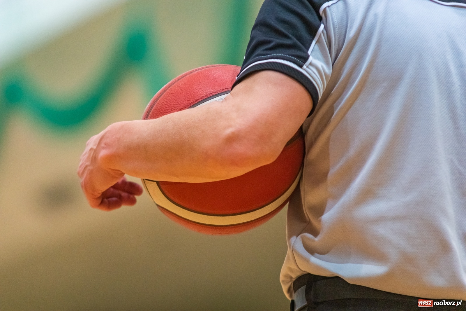 Zdjęcie w galerii na portalu naszraciborz.pl: RKK AZS Racibórz zdemolował Kamienicę Polską [FOTO] wiadomości z regionu