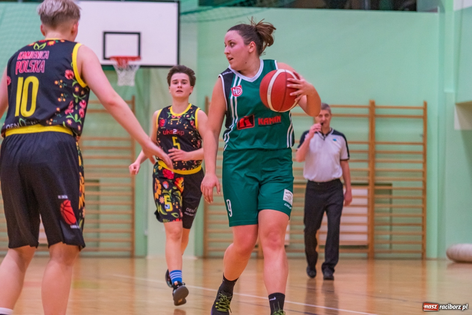 Zdjęcie w galerii na portalu naszraciborz.pl: RKK AZS Racibórz zdemolował Kamienicę Polską [FOTO] wiadomości z regionu