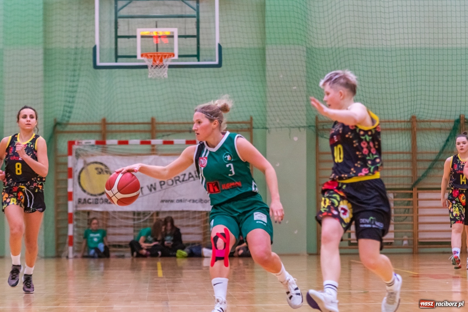 Zdjęcie w galerii na portalu naszraciborz.pl: RKK AZS Racibórz zdemolował Kamienicę Polską [FOTO] wiadomości z regionu