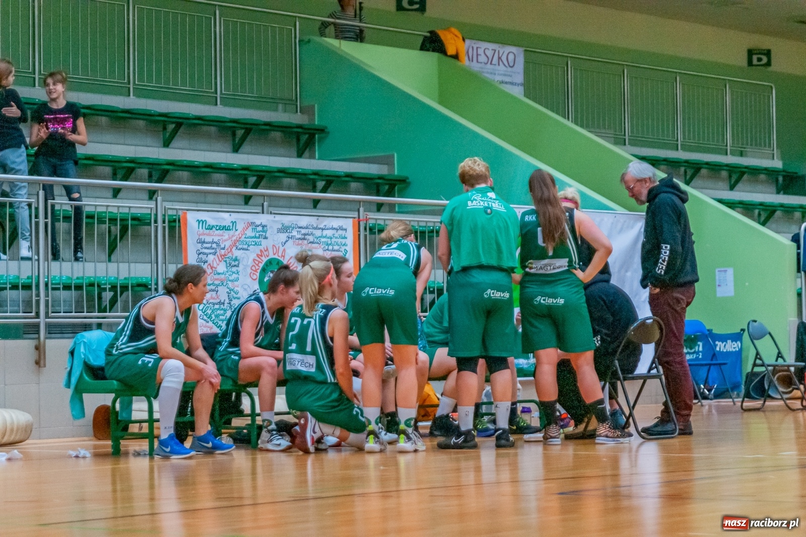 Zdjęcie w galerii na portalu naszraciborz.pl: RKK AZS Racibórz zdemolował Kamienicę Polską [FOTO] wiadomości z regionu