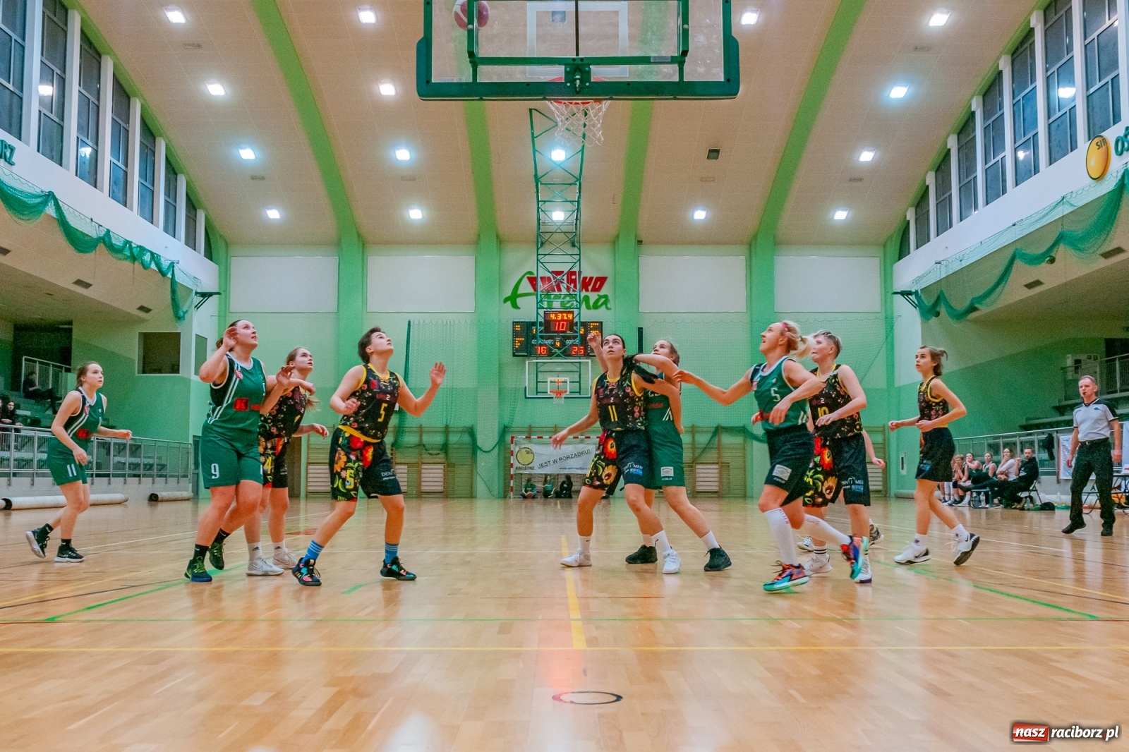 Zdjęcie w galerii na portalu naszraciborz.pl: RKK AZS Racibórz zdemolował Kamienicę Polską [FOTO] wiadomości z regionu