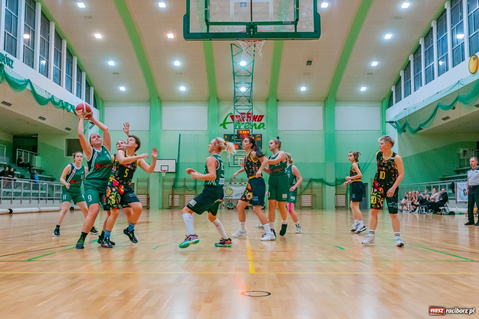 Zdjęcie w galerii na portalu naszraciborz.pl: RKK AZS Racibórz zdemolował Kamienicę Polską [FOTO] wiadomości z regionu