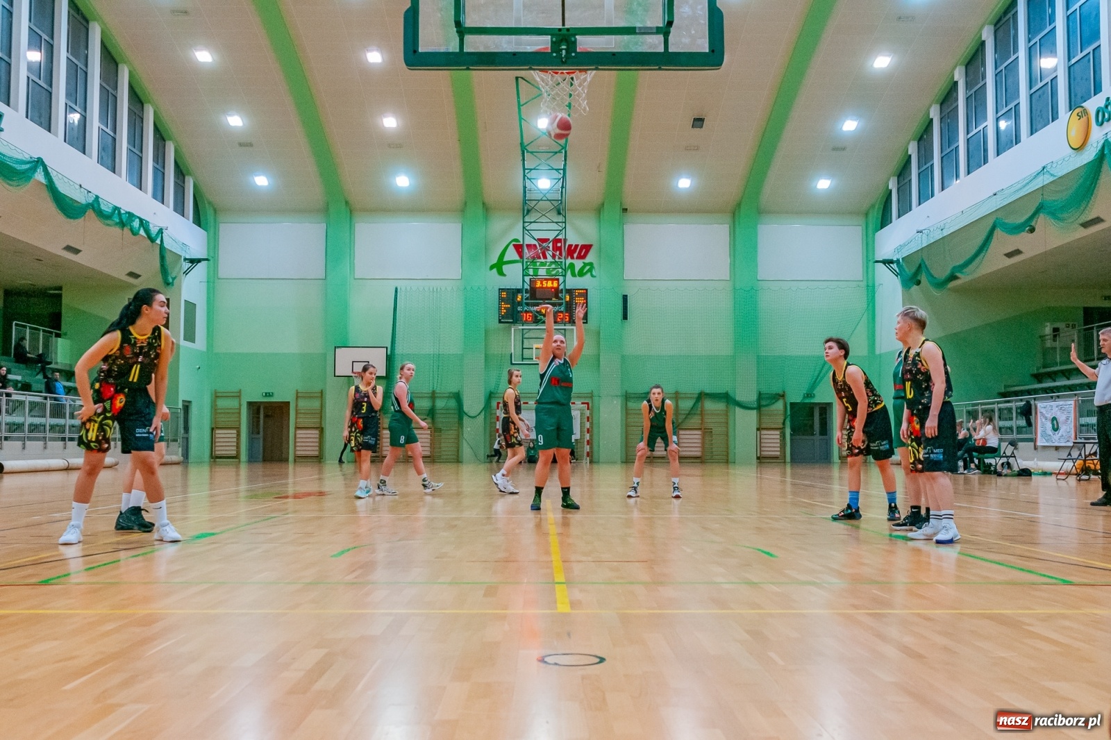 Zdjęcie w galerii na portalu naszraciborz.pl: RKK AZS Racibórz zdemolował Kamienicę Polską [FOTO] wiadomości z regionu