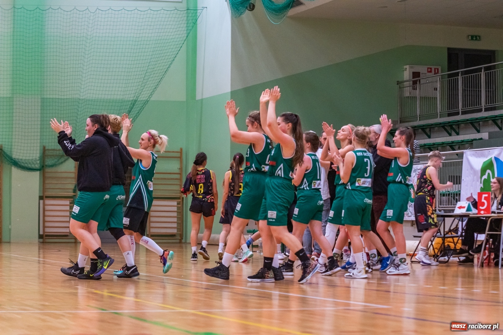 Zdjęcie w galerii na portalu naszraciborz.pl: RKK AZS Racibórz zdemolował Kamienicę Polską [FOTO] wiadomości z regionu