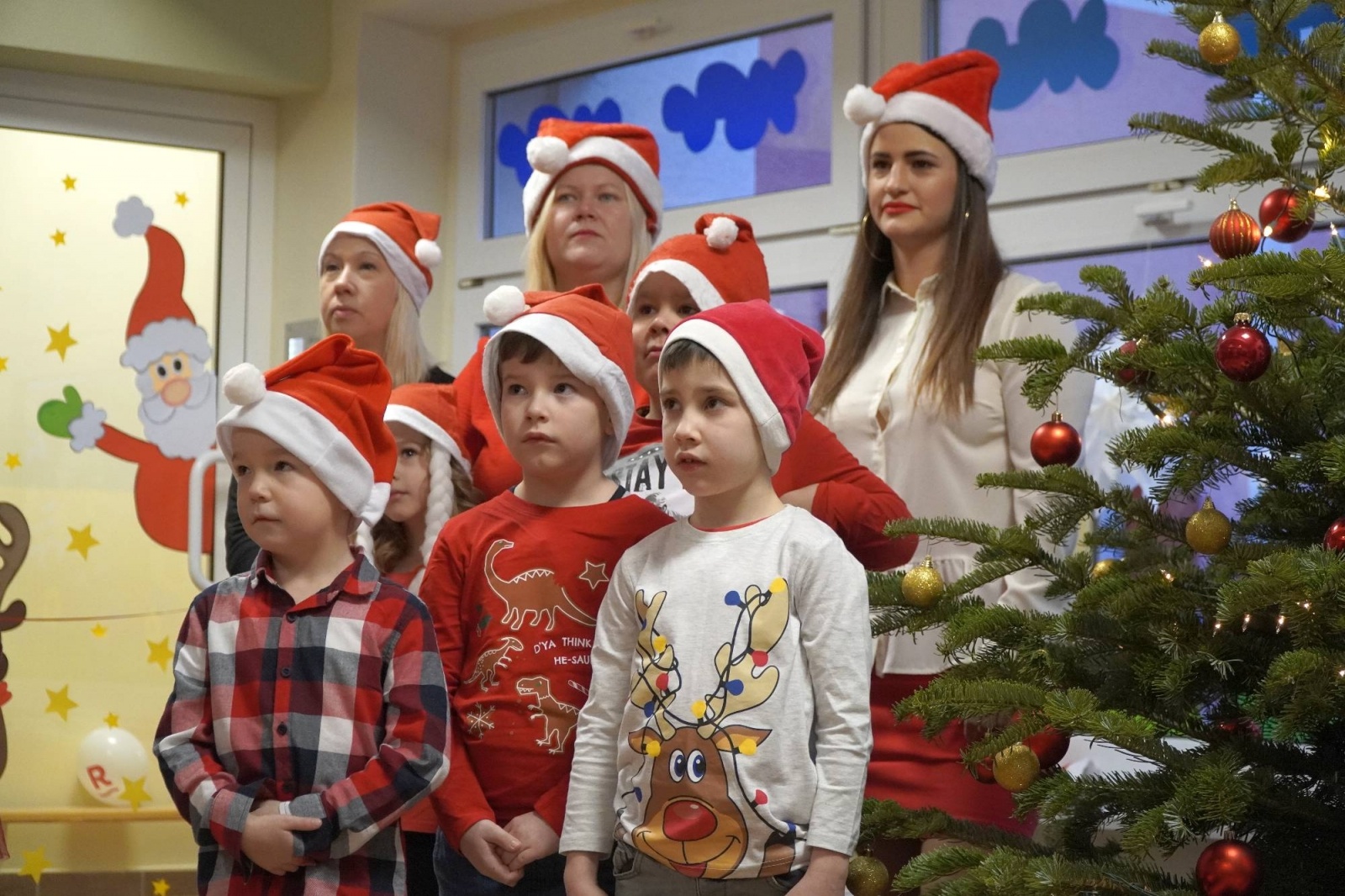 Zdjęcie w galerii na portalu naszraciborz.pl: Prezydent razem z Św. Mikołajem przywitali przedszkolaków [FOTO i WIDEO] wiadomości z regionu