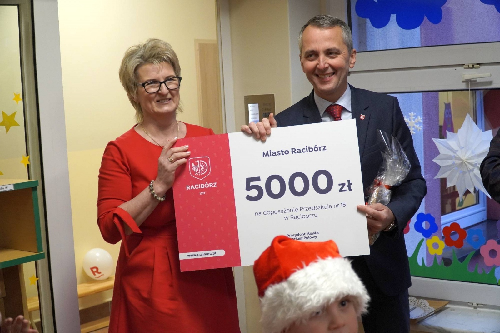 Zdjęcie w galerii na portalu naszraciborz.pl: Prezydent razem z Św. Mikołajem przywitali przedszkolaków [FOTO i WIDEO] wiadomości z regionu