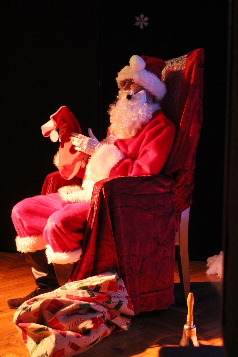 Zdjęcie w galerii na portalu naszraciborz.pl: Święty Mikołaj odwiedził GCK w Nędzy [FOTO] wiadomości z regionu