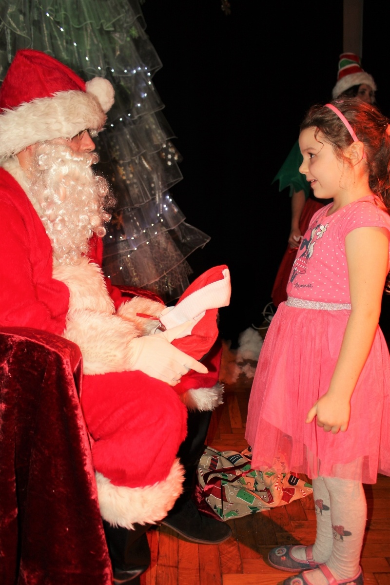 Zdjęcie w galerii na portalu naszraciborz.pl: Święty Mikołaj odwiedził GCK w Nędzy [FOTO] wiadomości z regionu