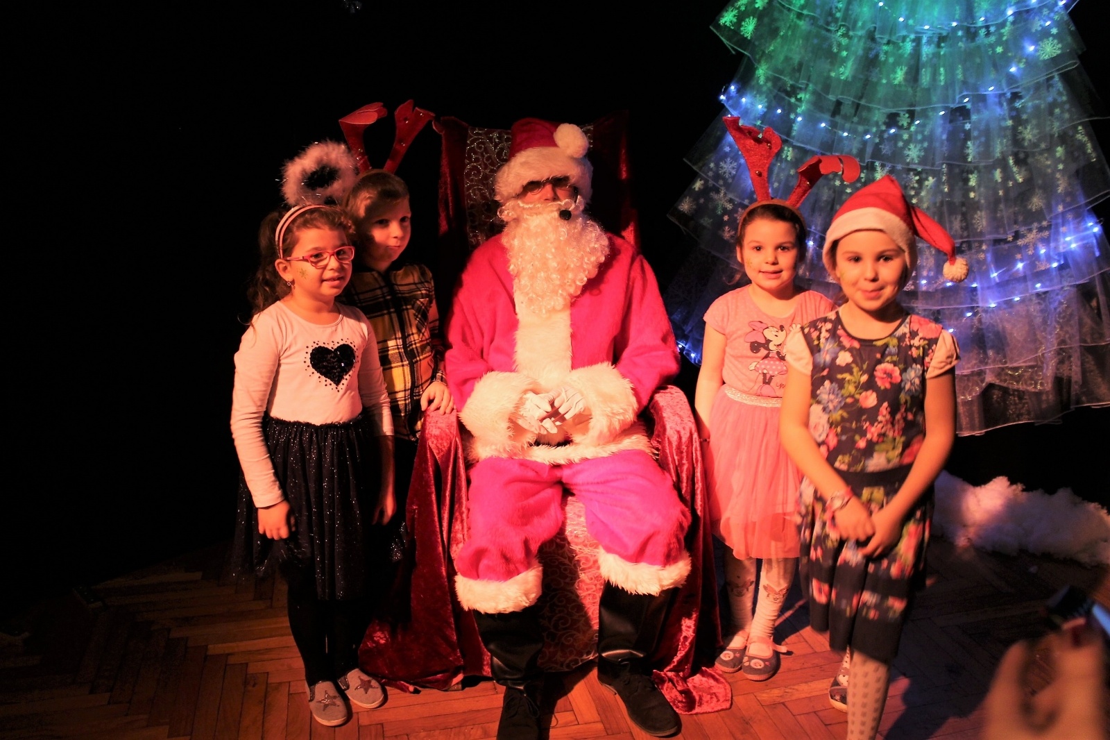 Zdjęcie w galerii na portalu naszraciborz.pl: Święty Mikołaj odwiedził GCK w Nędzy [FOTO] wiadomości z regionu