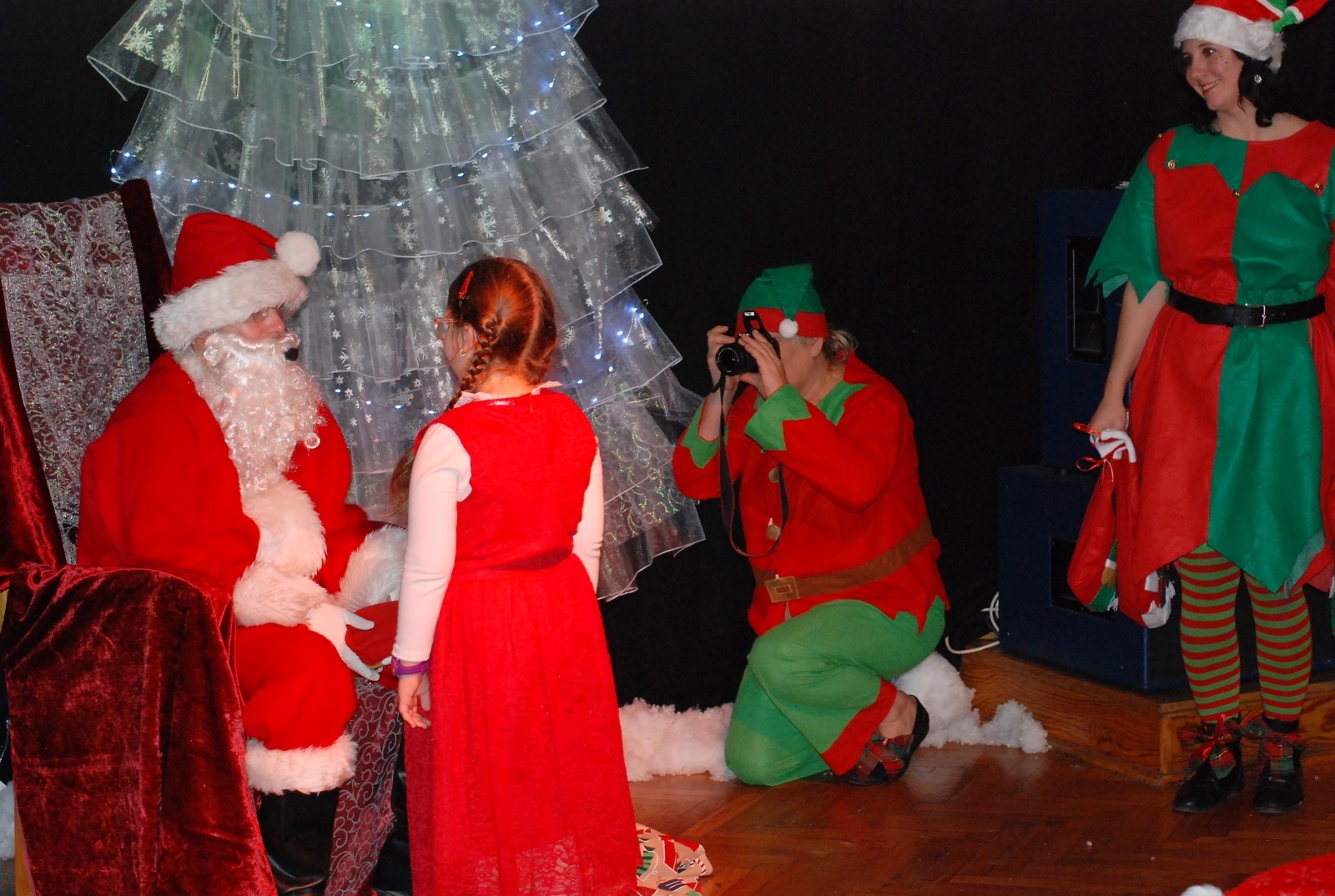 Zdjęcie w galerii na portalu naszraciborz.pl: Święty Mikołaj odwiedził GCK w Nędzy [FOTO] wiadomości z regionu