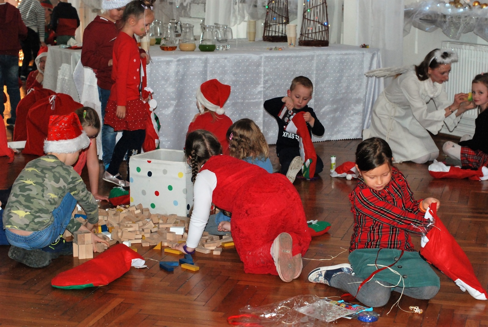 Zdjęcie w galerii na portalu naszraciborz.pl: Święty Mikołaj odwiedził GCK w Nędzy [FOTO] wiadomości z regionu