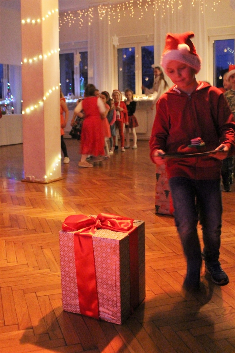 Zdjęcie w galerii na portalu naszraciborz.pl: Święty Mikołaj odwiedził GCK w Nędzy [FOTO] wiadomości z regionu