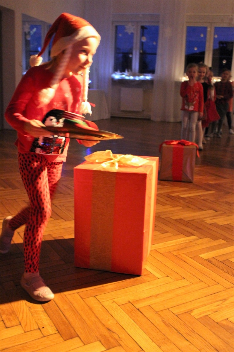 Zdjęcie w galerii na portalu naszraciborz.pl: Święty Mikołaj odwiedził GCK w Nędzy [FOTO] wiadomości z regionu