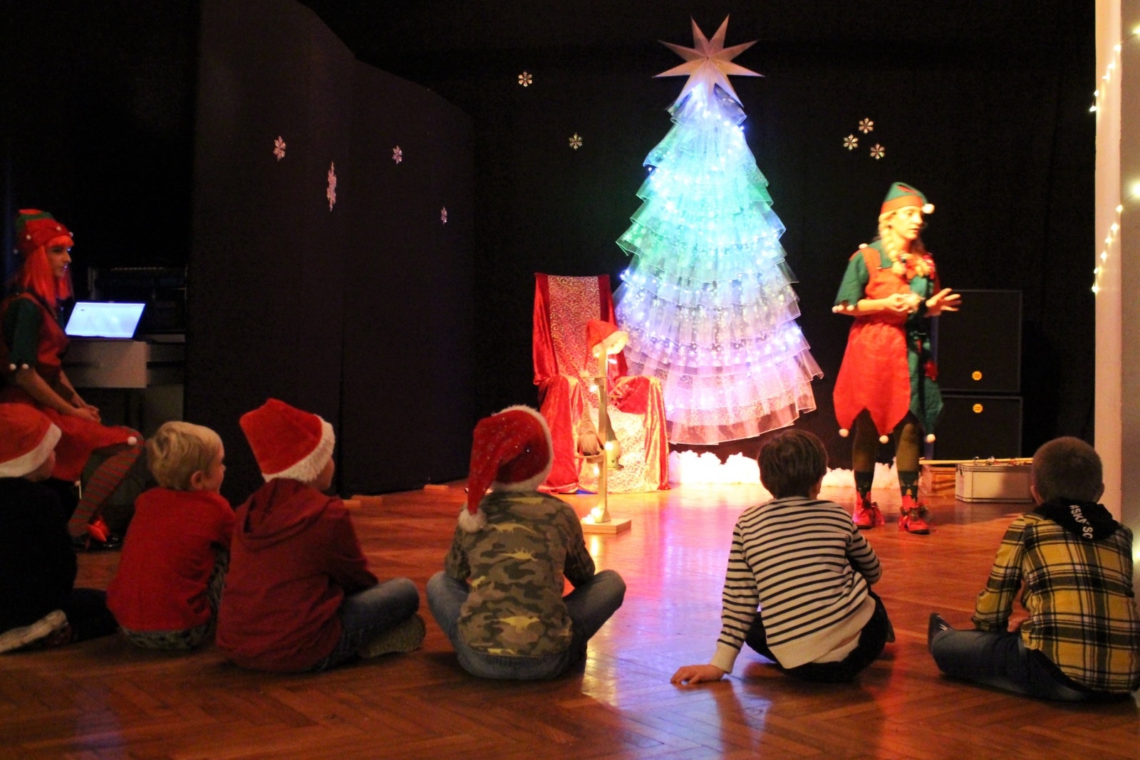 Zdjęcie w galerii na portalu naszraciborz.pl: Święty Mikołaj odwiedził GCK w Nędzy [FOTO] wiadomości z regionu