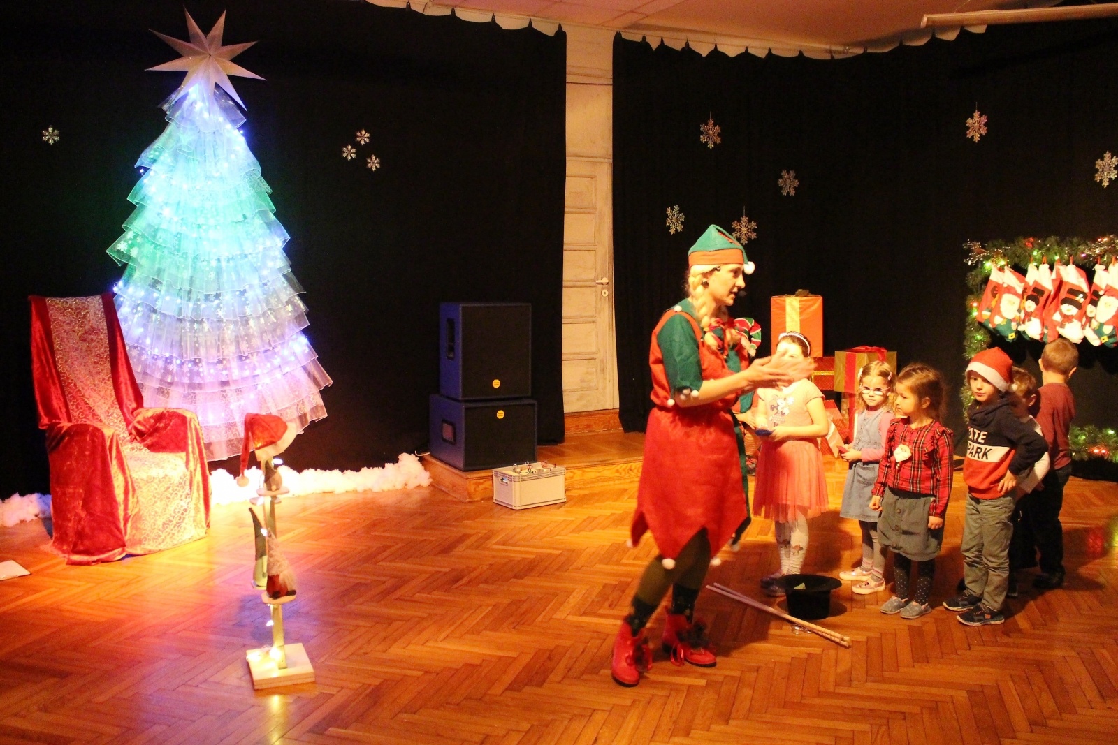 Zdjęcie w galerii na portalu naszraciborz.pl: Święty Mikołaj odwiedził GCK w Nędzy [FOTO] wiadomości z regionu