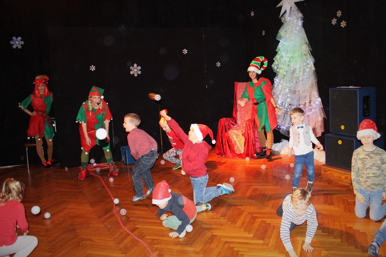 Zdjęcie w galerii na portalu naszraciborz.pl: Święty Mikołaj odwiedził GCK w Nędzy [FOTO] wiadomości z regionu