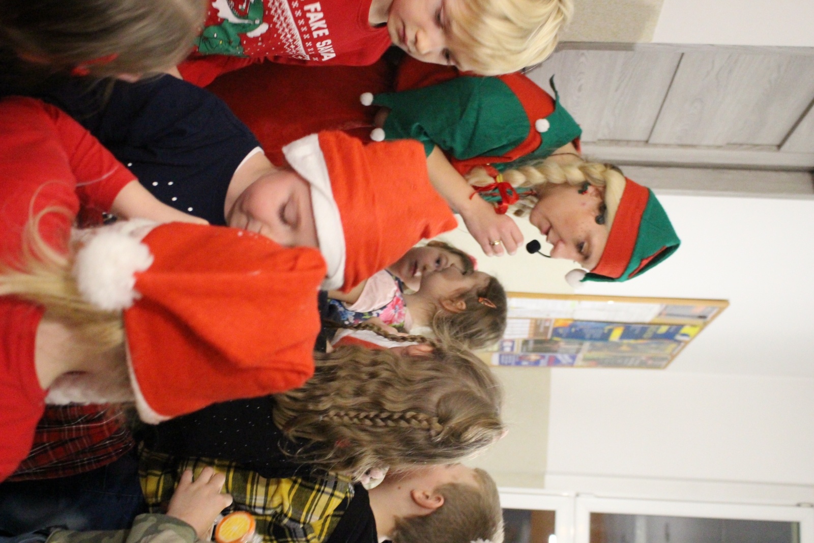 Zdjęcie w galerii na portalu naszraciborz.pl: Święty Mikołaj odwiedził GCK w Nędzy [FOTO] wiadomości z regionu