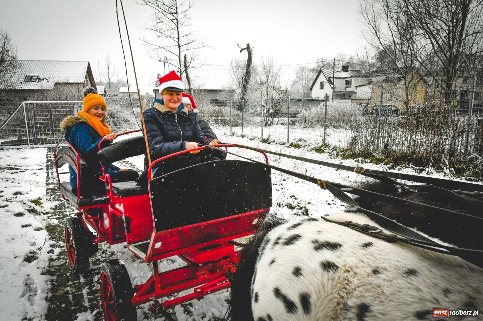 Zdjęcie w galerii na portalu naszraciborz.pl: W Krzanowicach odbyła się doroczna procesja na św. Mikołaja wiadomości z regionu