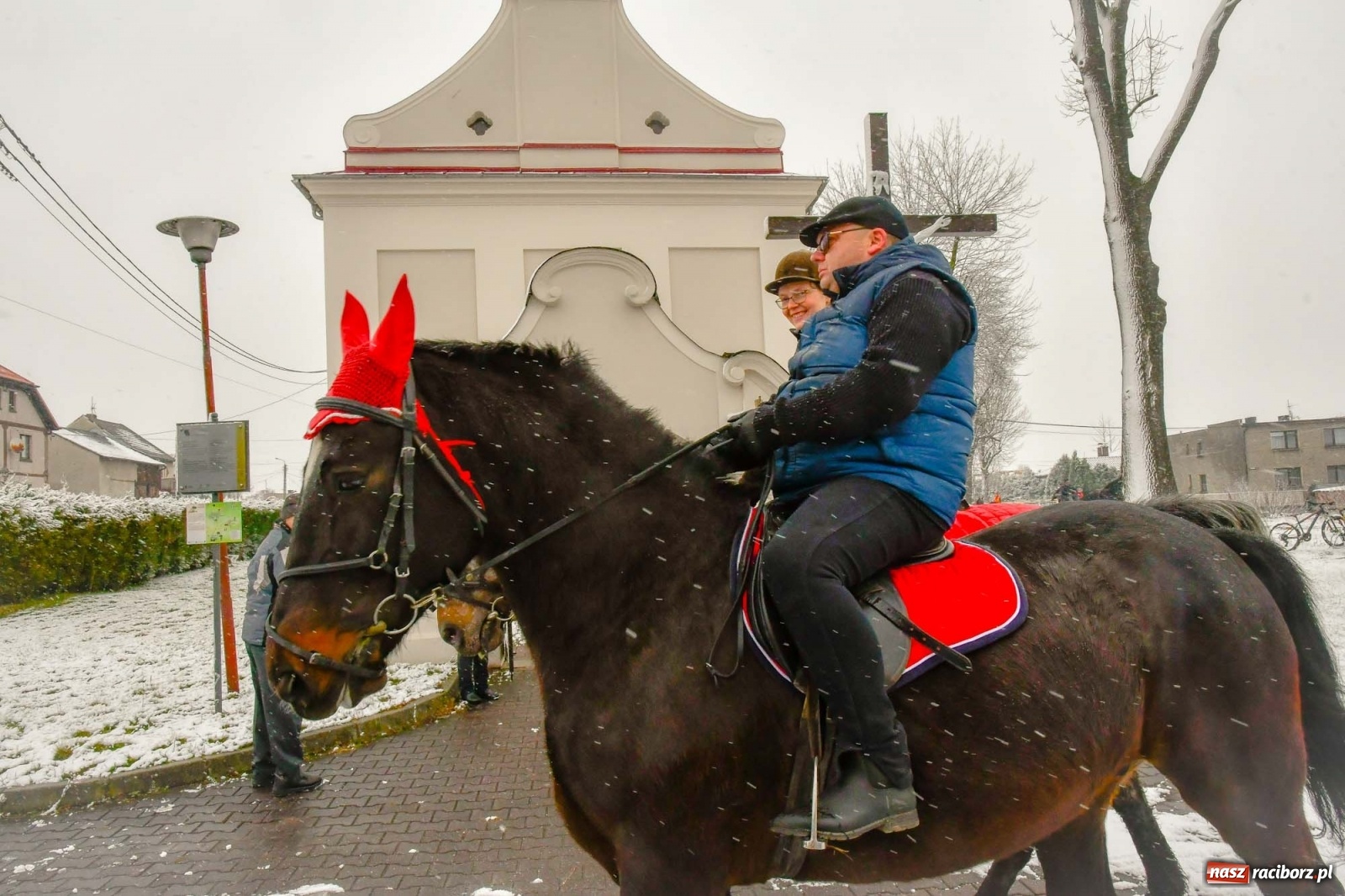 Zdjęcie w galerii na portalu naszraciborz.pl: W Krzanowicach odbyła się doroczna procesja na św. Mikołaja wiadomości z regionu
