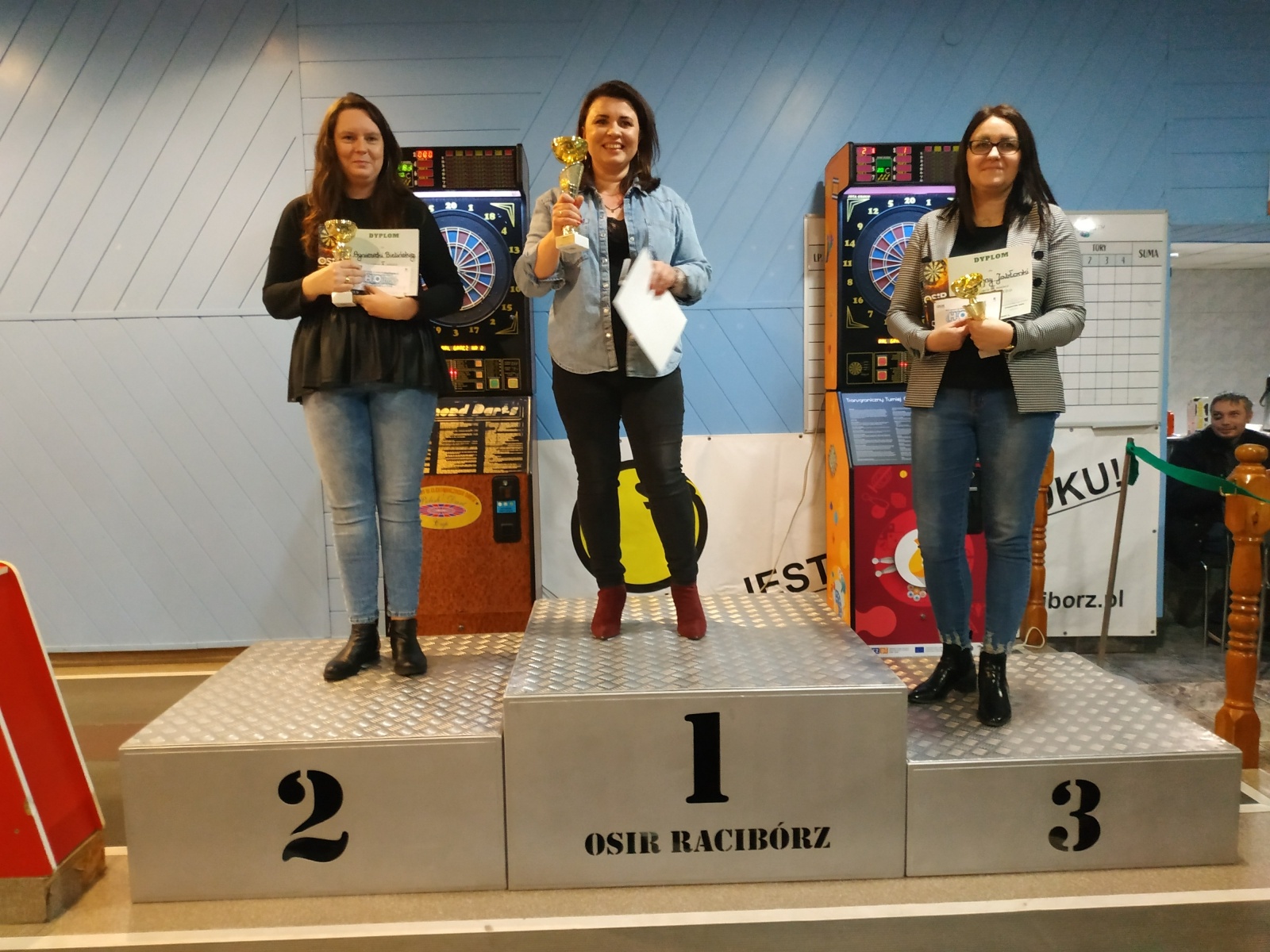 Zdjęcie w galerii na portalu naszraciborz.pl: Turniej Darta na Kręgielni OSiR [WYNIKI] wiadomości z regionu