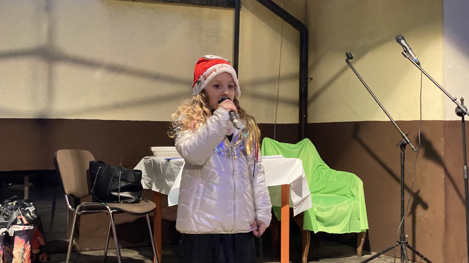 Zdjęcie w galerii na portalu naszraciborz.pl: W Borucinie rozbłysła choinka. Wkrótce zajaśnieje w Krzanowicach wiadomości z regionu