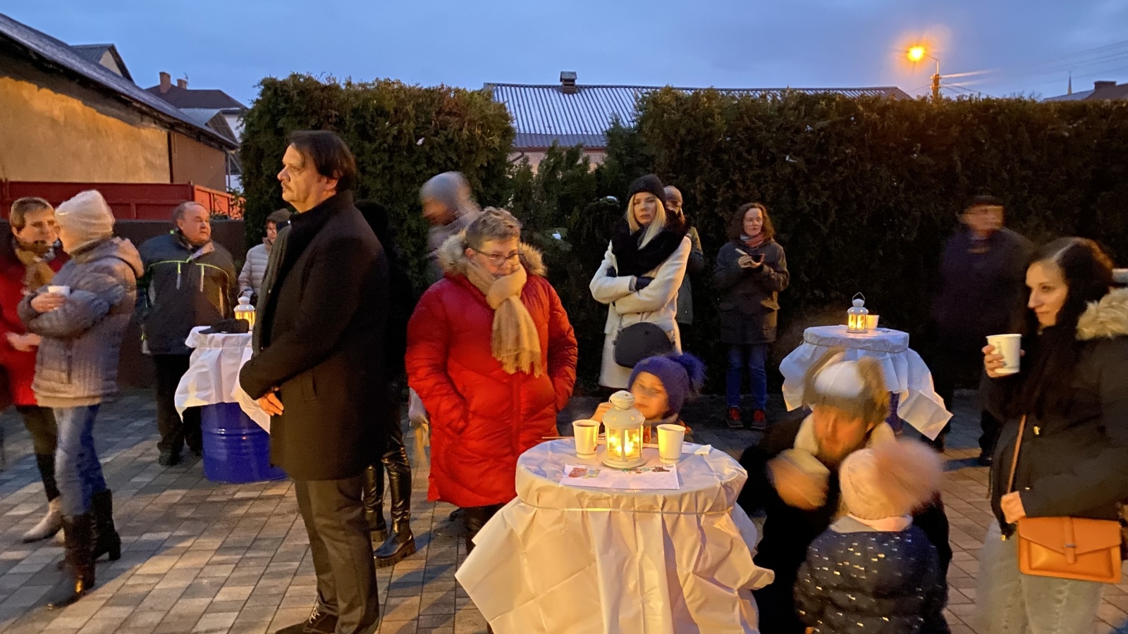 Zdjęcie w galerii na portalu naszraciborz.pl: W Borucinie rozbłysła choinka. Wkrótce zajaśnieje w Krzanowicach wiadomości z regionu