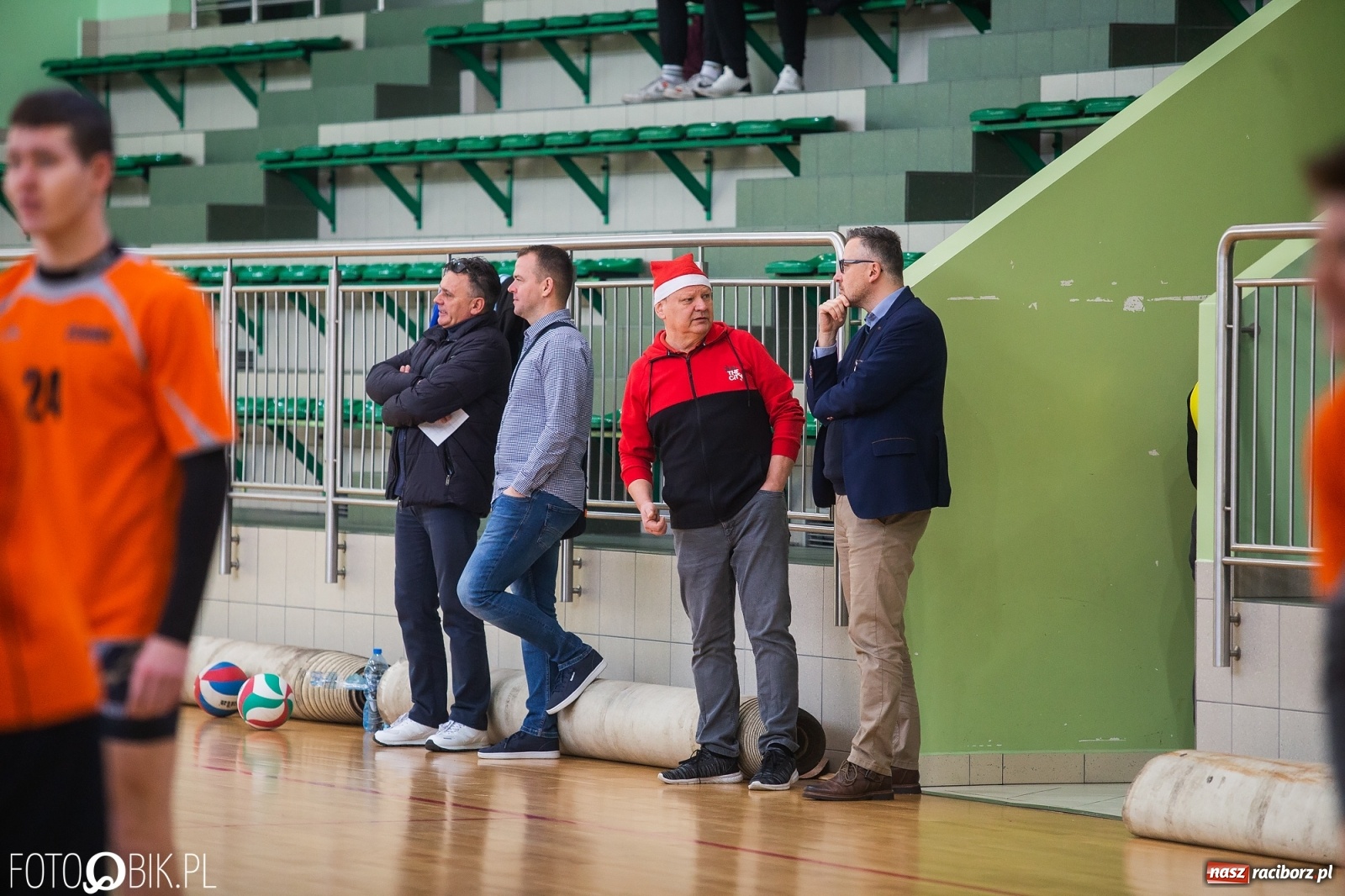 Zdjęcie w galerii na portalu naszraciborz.pl: Turniej Mikołajkowy w Piłce Siatkowej w Arenie Rafako [WYNIKI] wiadomości z regionu