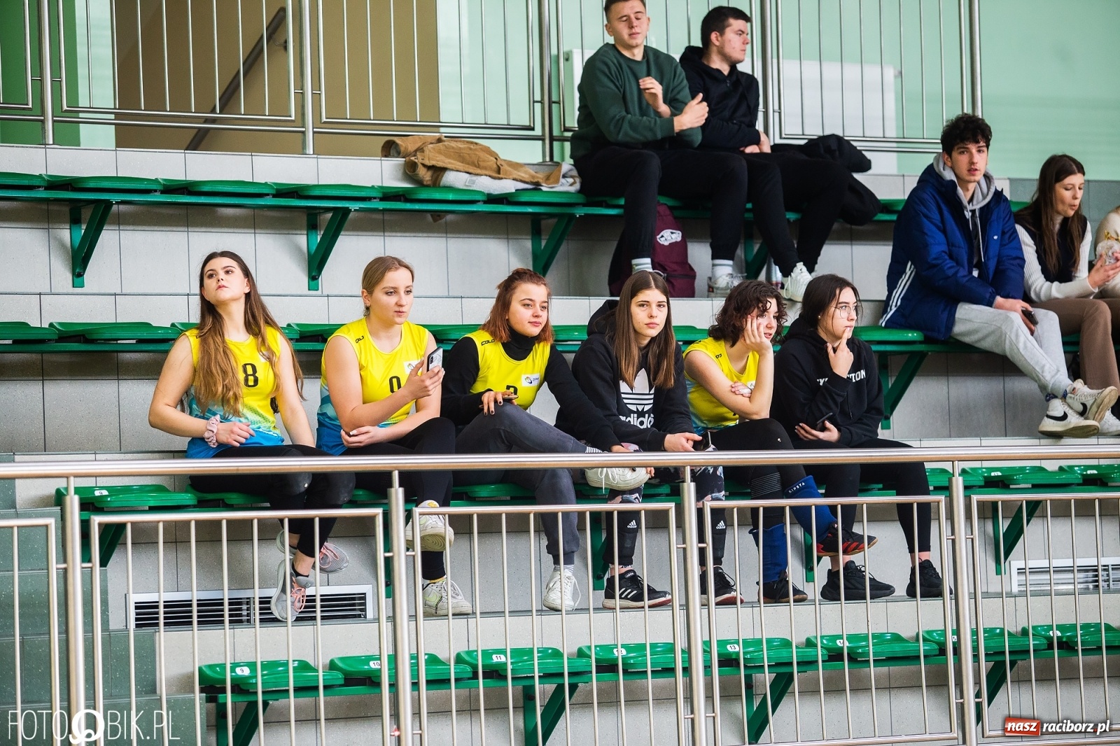 Zdjęcie w galerii na portalu naszraciborz.pl: Turniej Mikołajkowy w Piłce Siatkowej w Arenie Rafako [WYNIKI] wiadomości z regionu