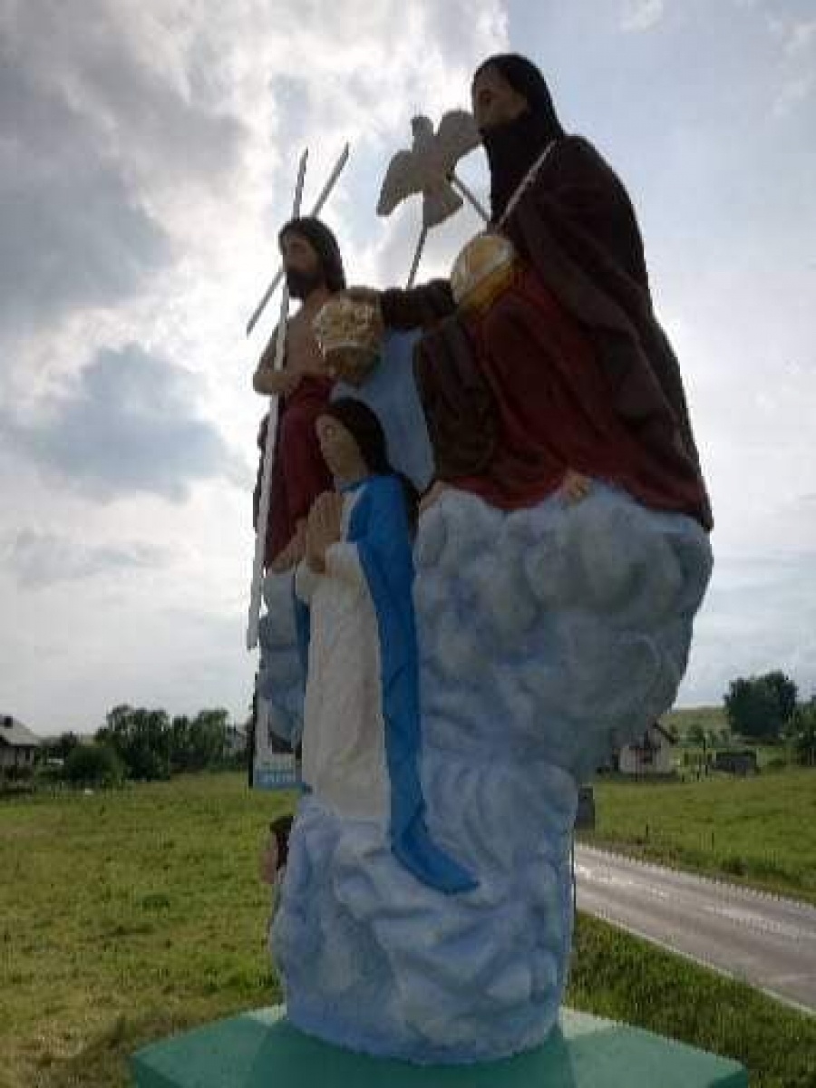 Zdjęcie w galerii na portalu naszraciborz.pl: Witacze RACIBÓRZ i krzyż odnowione wiadomości z regionu