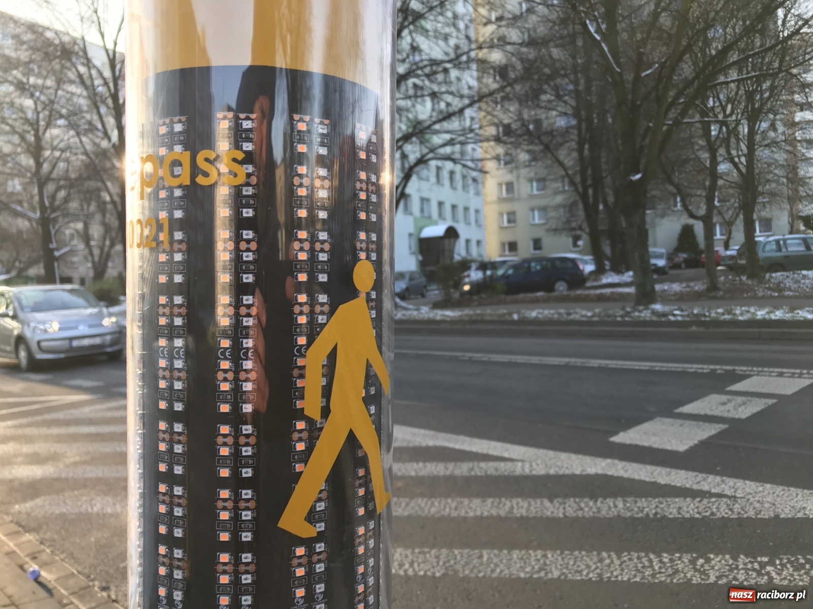 Zdjęcie w galerii na portalu naszraciborz.pl: Safepass testowany w Raciborzu. Ludzie bali się wejść na przejście wiadomości z regionu