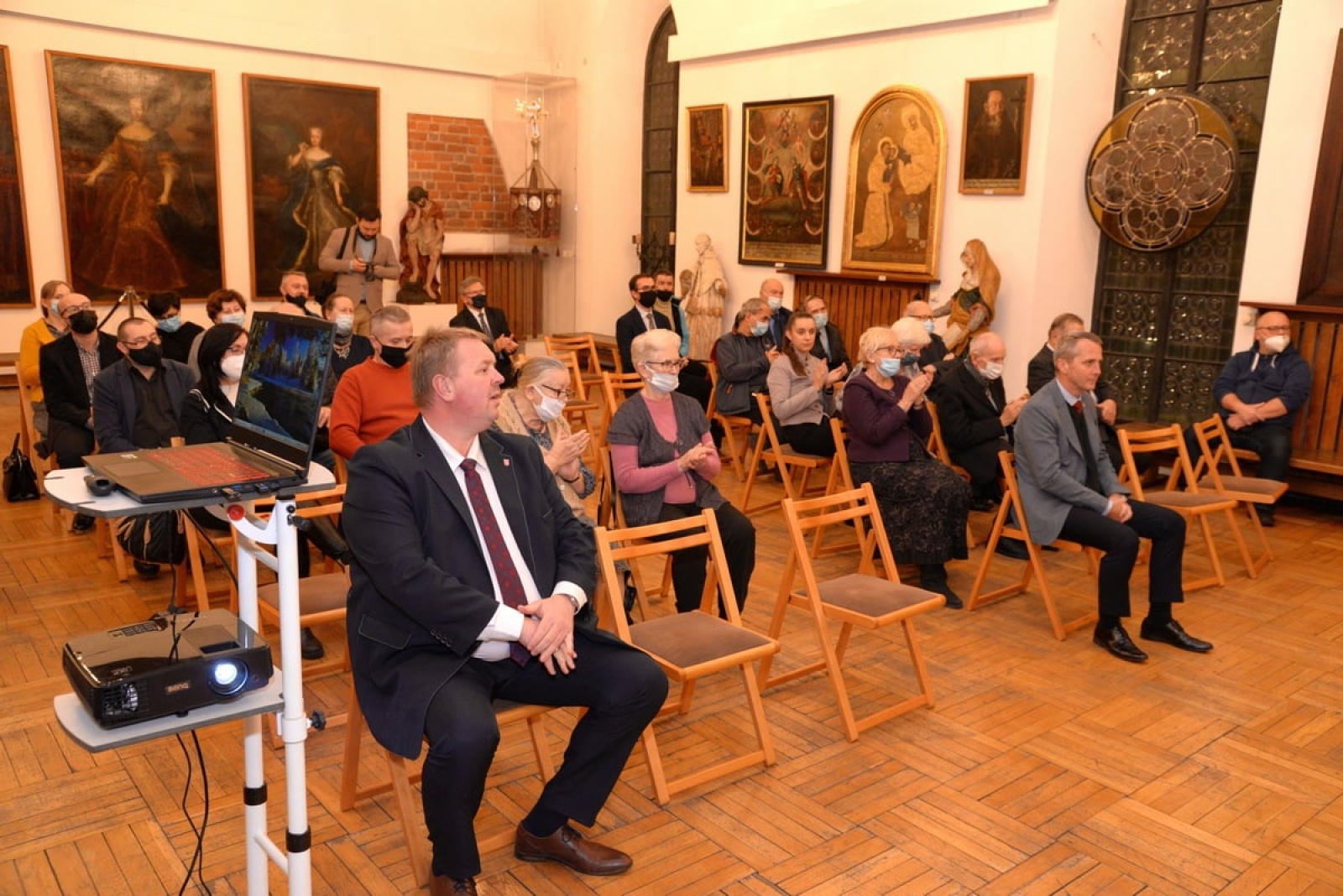 Zdjęcie w galerii na portalu naszraciborz.pl: W Muzeum promowano Atlas Historyczny Miast Polskich RACIBÓRZ wiadomości z regionu