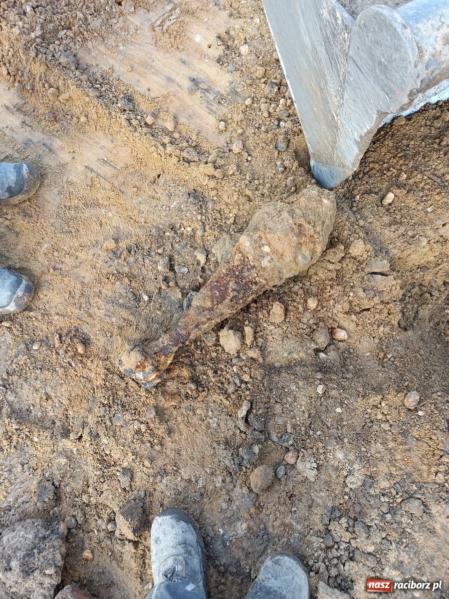 Zdjęcie w galerii na portalu naszraciborz.pl: Posowieckie stanowisko bojowe odkryte w Tworkowie [FOTO] wiadomości z regionu