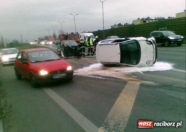 Zdjęcie w galerii na portalu naszraciborz.pl: ŚOSG: pomogli rannemu w wypadku mężczyźnie wiadomości z regionu