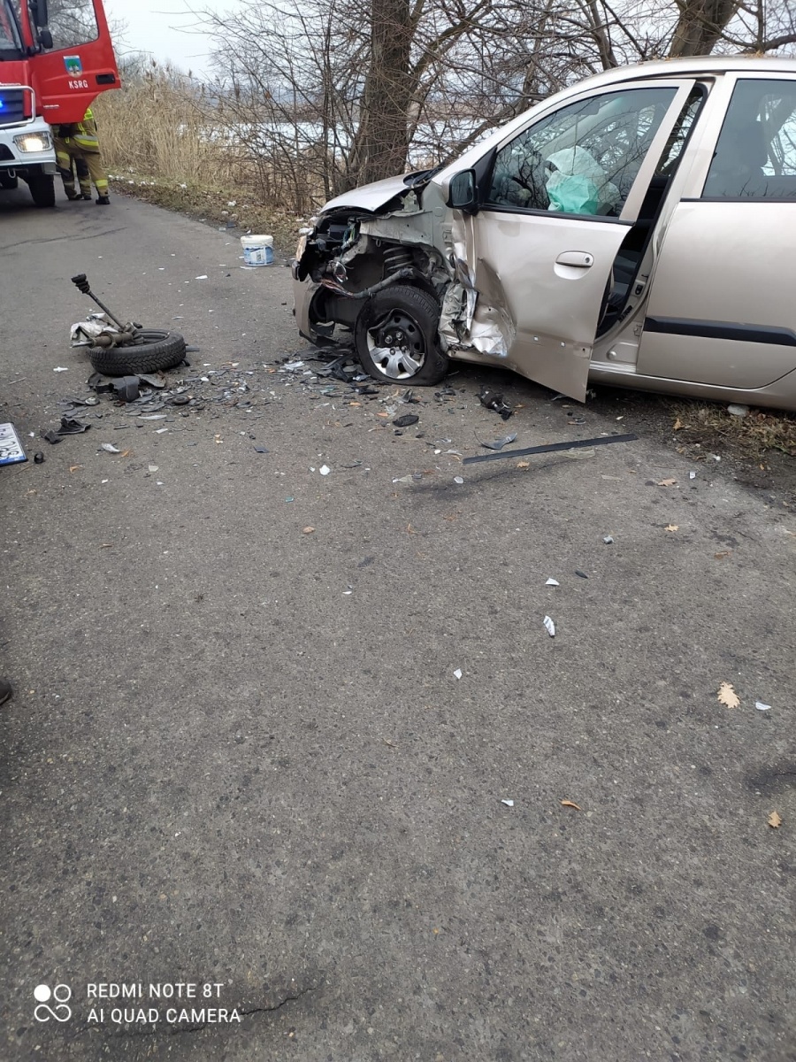 Zdjęcie w galerii na portalu naszraciborz.pl: Hyundai i deawoo zderzyły się na Wielikącie wiadomości z regionu